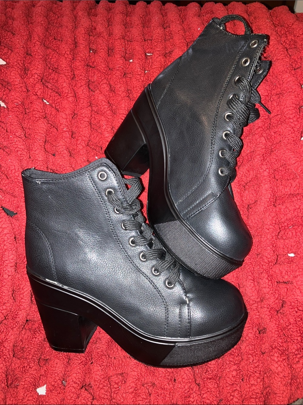 High-Block Heeled Lace-Up Ankle Boots in Black Faux Leather
